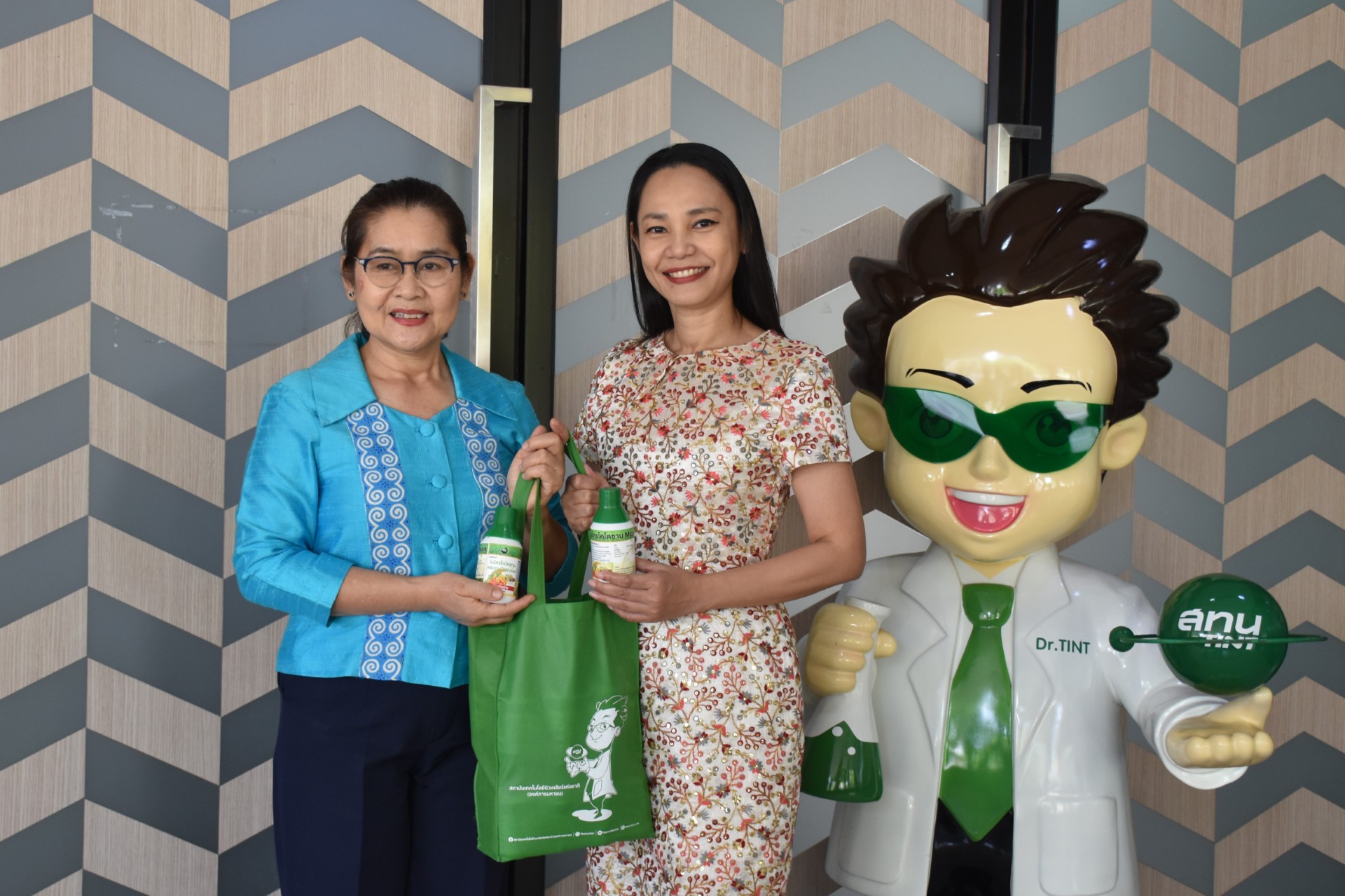 TINT visits covid hospital center