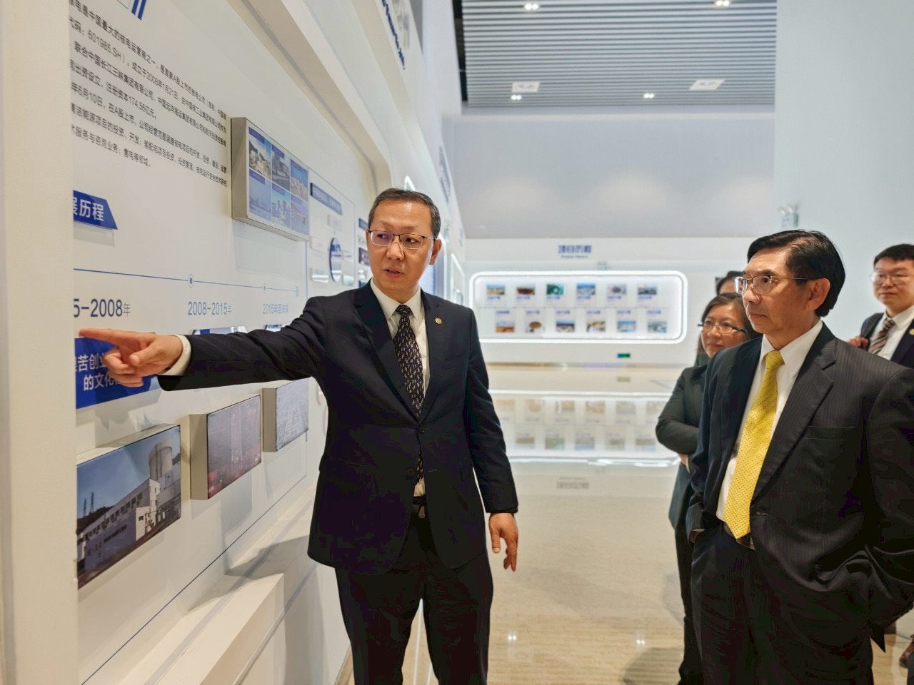 TINT visits covid hospital center