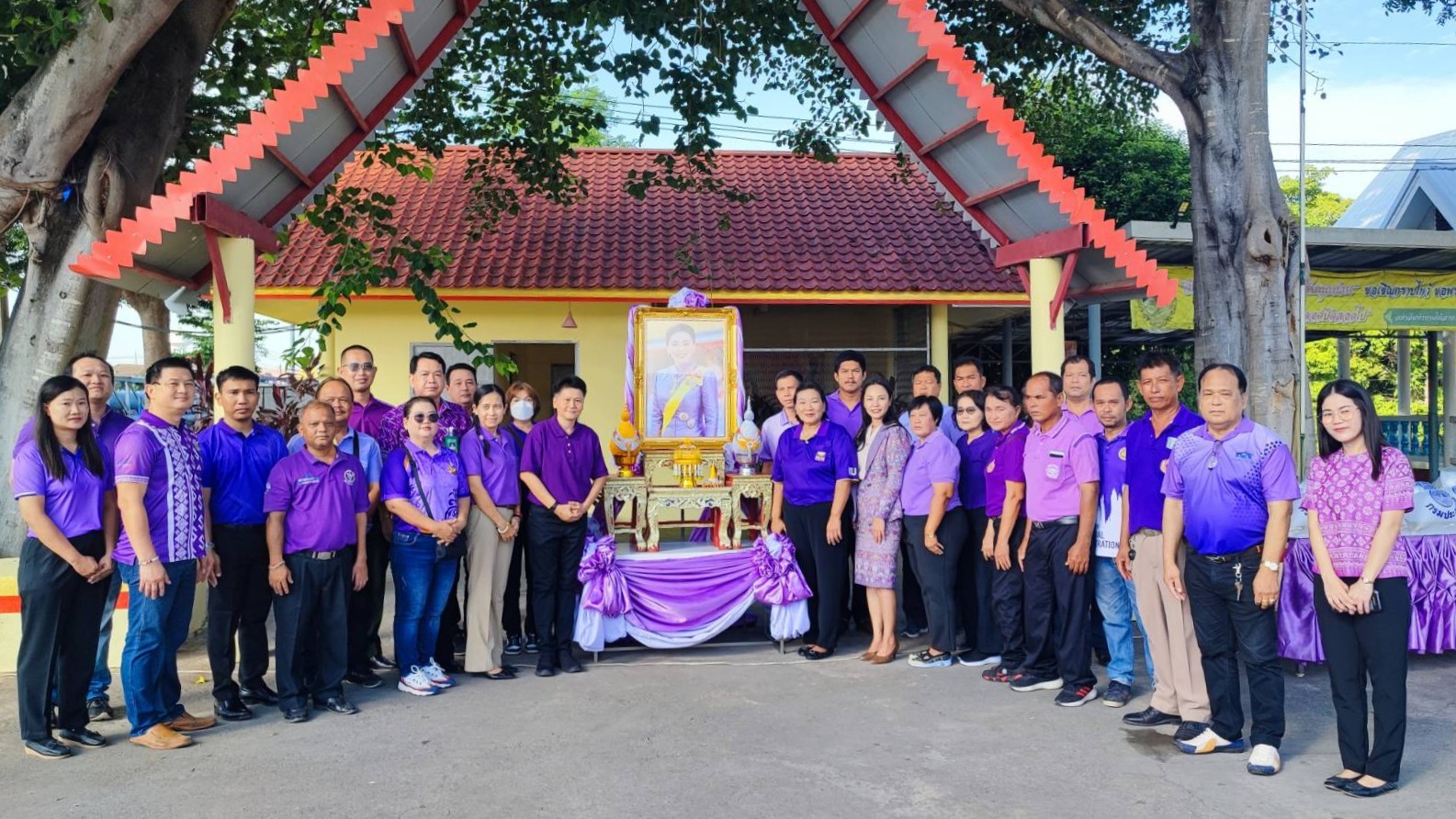 TINT visits covid hospital center